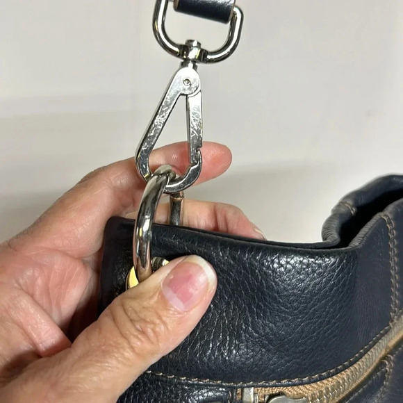 Tignanello Black Leather Crossbody Bag - Picture 8 of 12